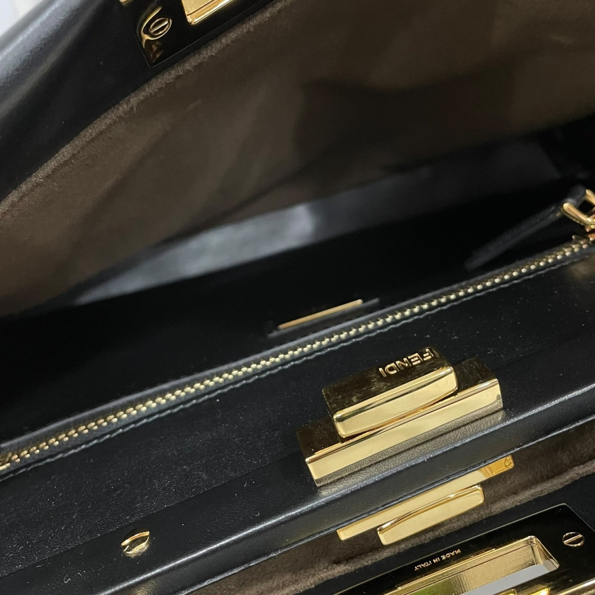 FENDI ムートン ショルダーバッグ8BN290 古着・中古-5枚目のアイテム画像