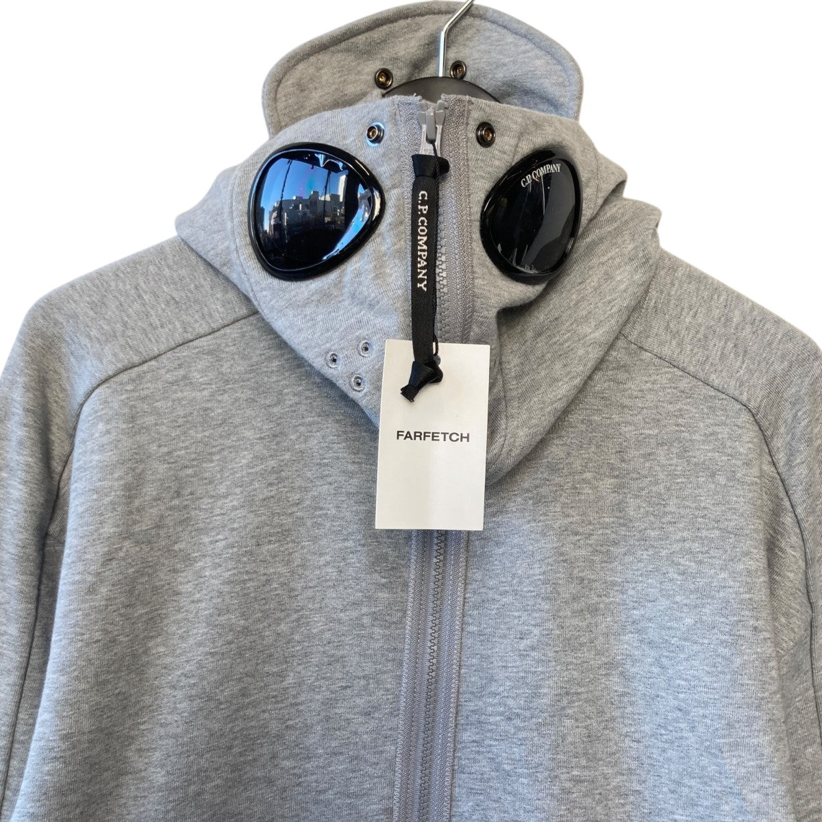 C.P. Company ゴーグル パーカー XS グレー シーピーカンパニー 楽天市場】シーピーカンパニー C.P.COMPANY スウェット パーカー