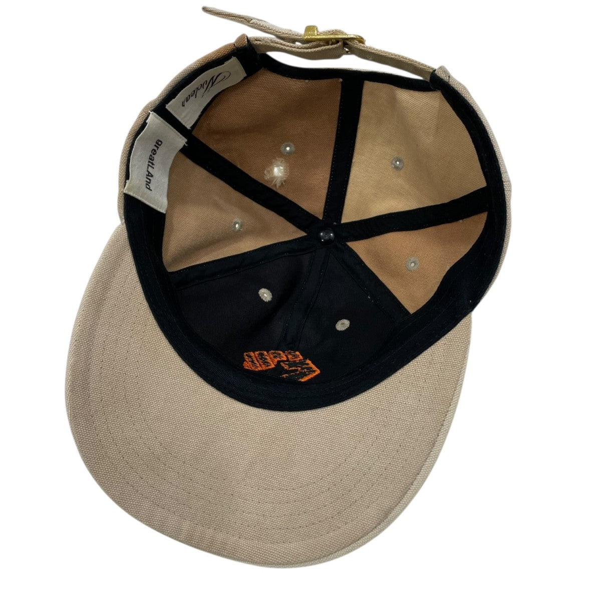 Great Land NVCLEAR ANGRY for ALL CAPキャップ ベージュ｜【公式