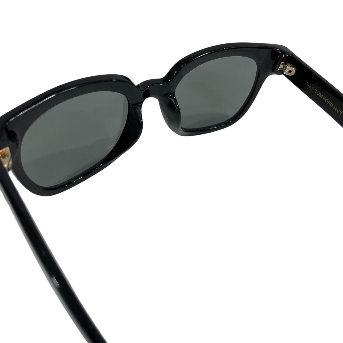 【美品】トムフォード サングラス ウェリントン ロゴ 黒 ビッグフレーム TOM FORD(トムフォード) ウェリントンサングラスTF407-D TF407-D