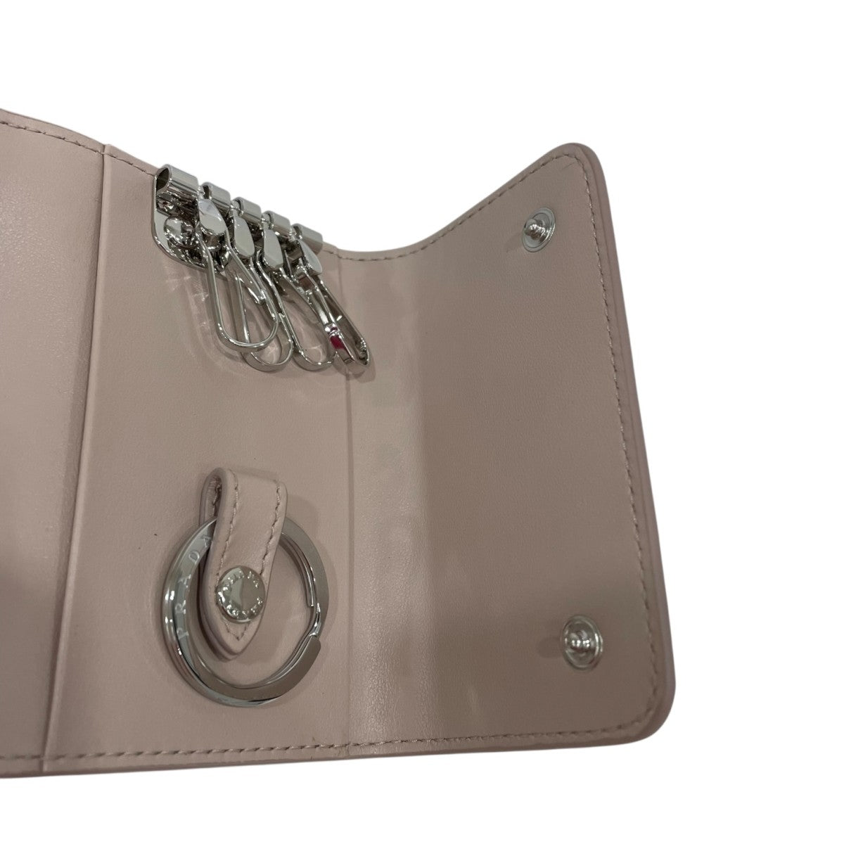 PRADA トライアングル ロゴキーケース1PG004 古着・中古-4枚目のアイテム画像