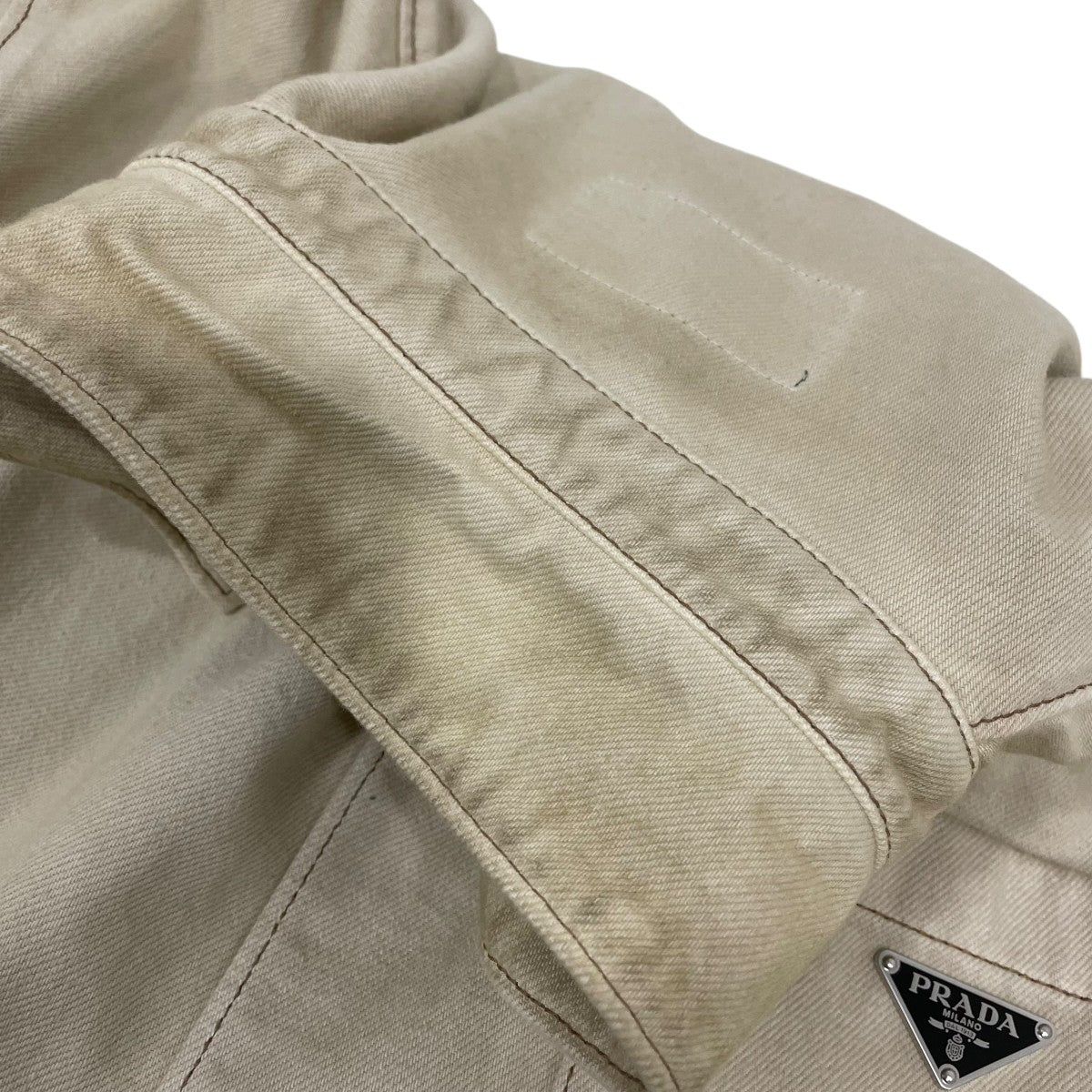 PRADA トライアングルロゴ コットンヴィンテージ デニム シャツGEC066 古着・中古-8枚目のアイテム画像