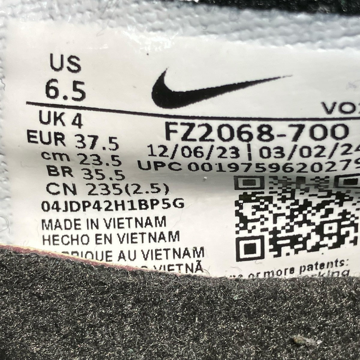 NIKE Air Max SNDR Volt and BlackローカットスニーカーFZ2068-700 古着・中古-6枚目のアイテム画像