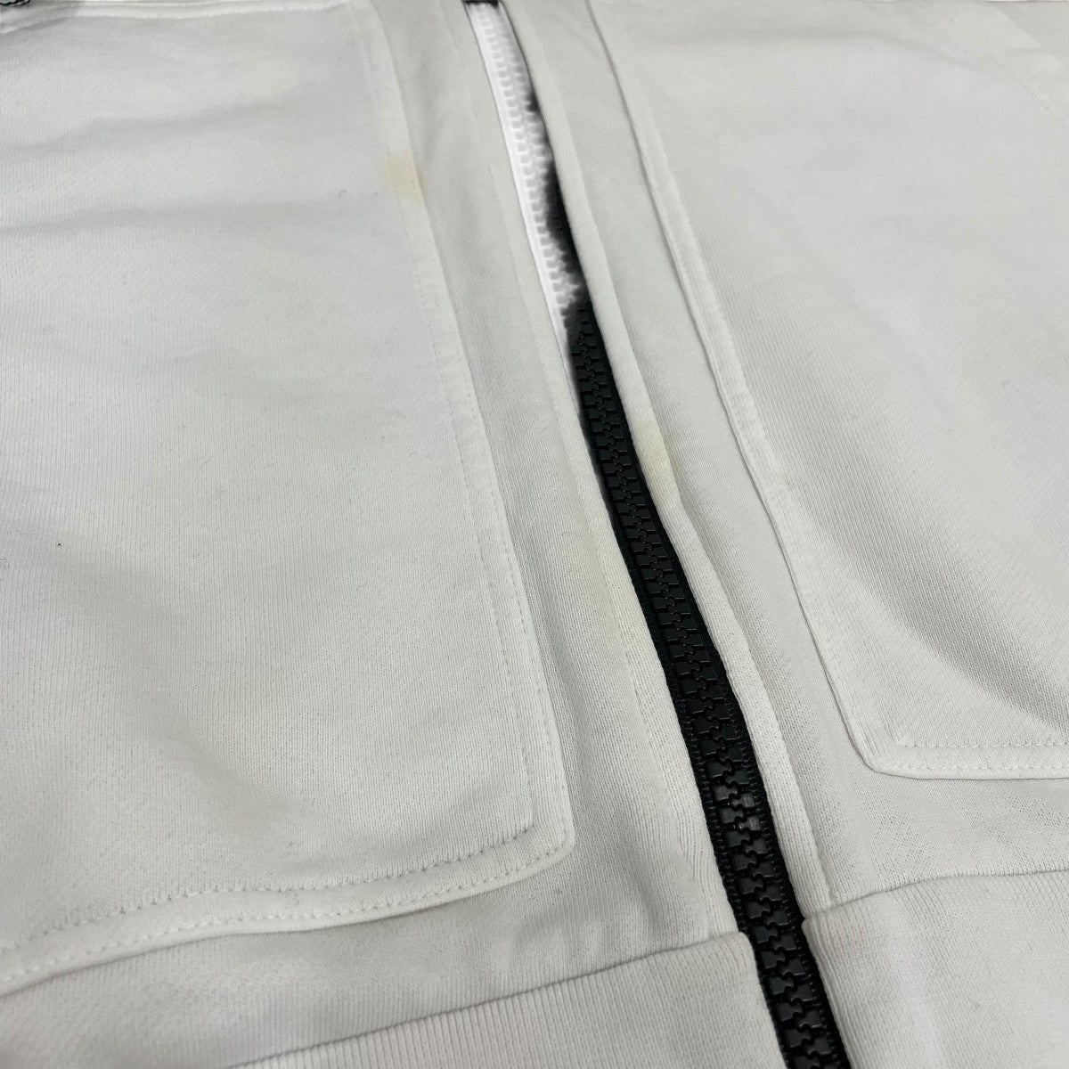 MONCLER(モンクレール) ジップパーカーF20918G76310 F20918G76310