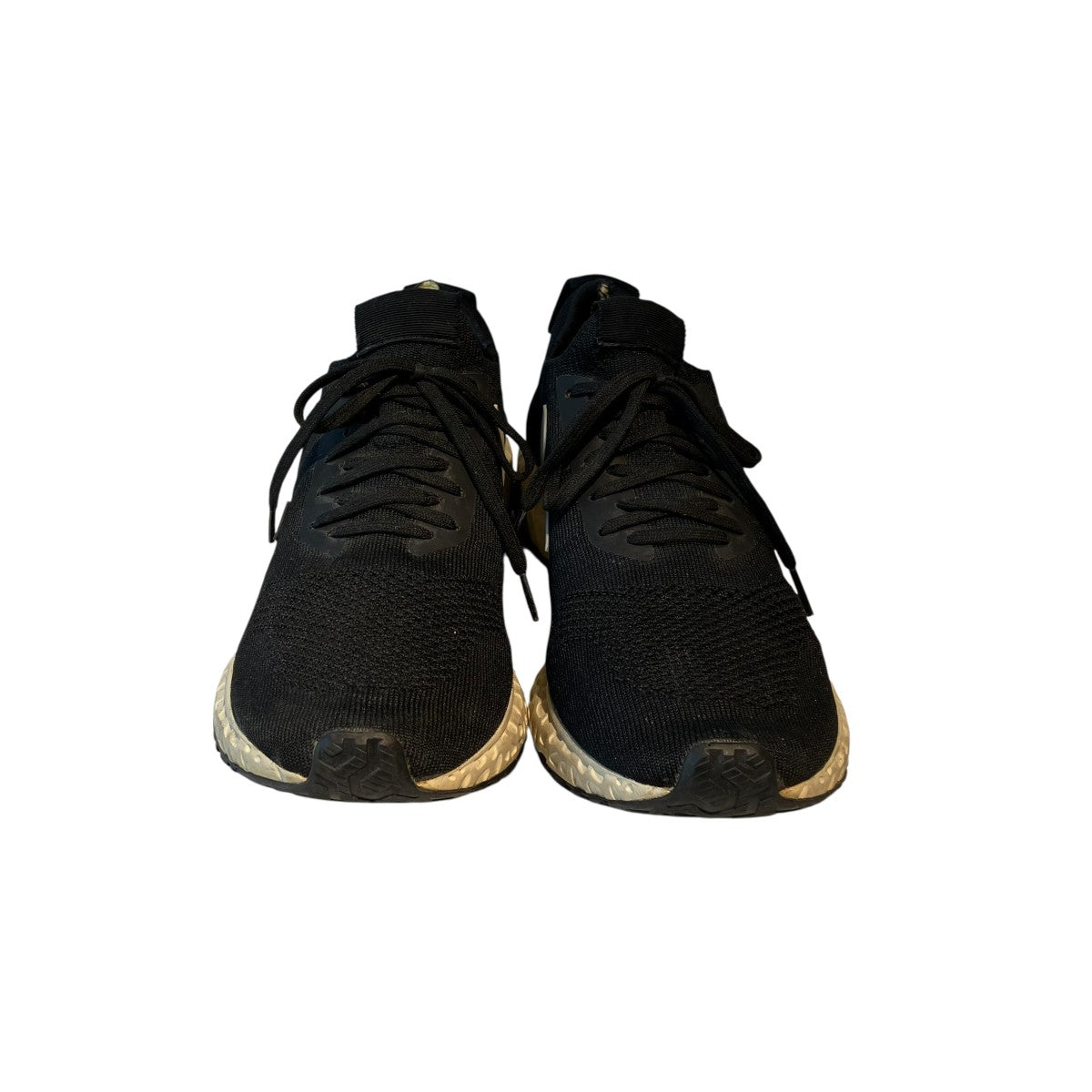Rubber-Trimmed V-Knit Sneakersスニーカー