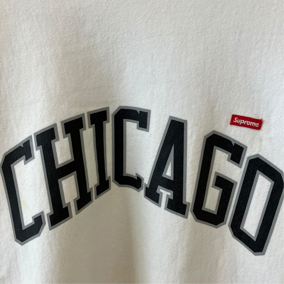 Shop Small Box Crewneck Chicagoトレーナー