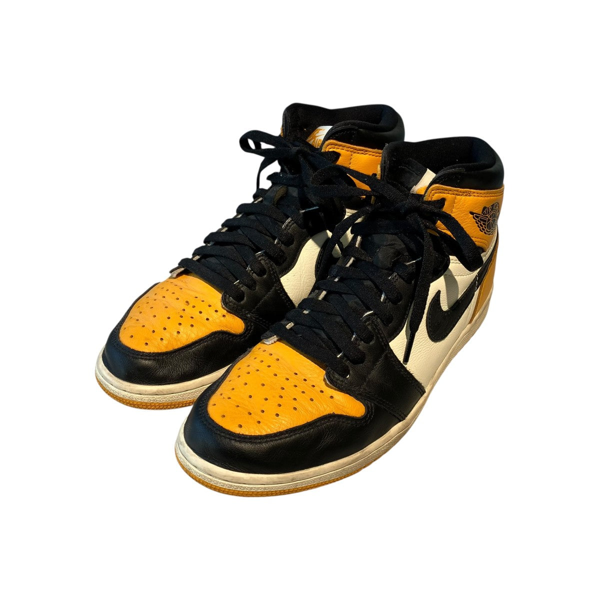Air Jordan 1 Retro High OG Taxiハイカットスニーカー555088-711
