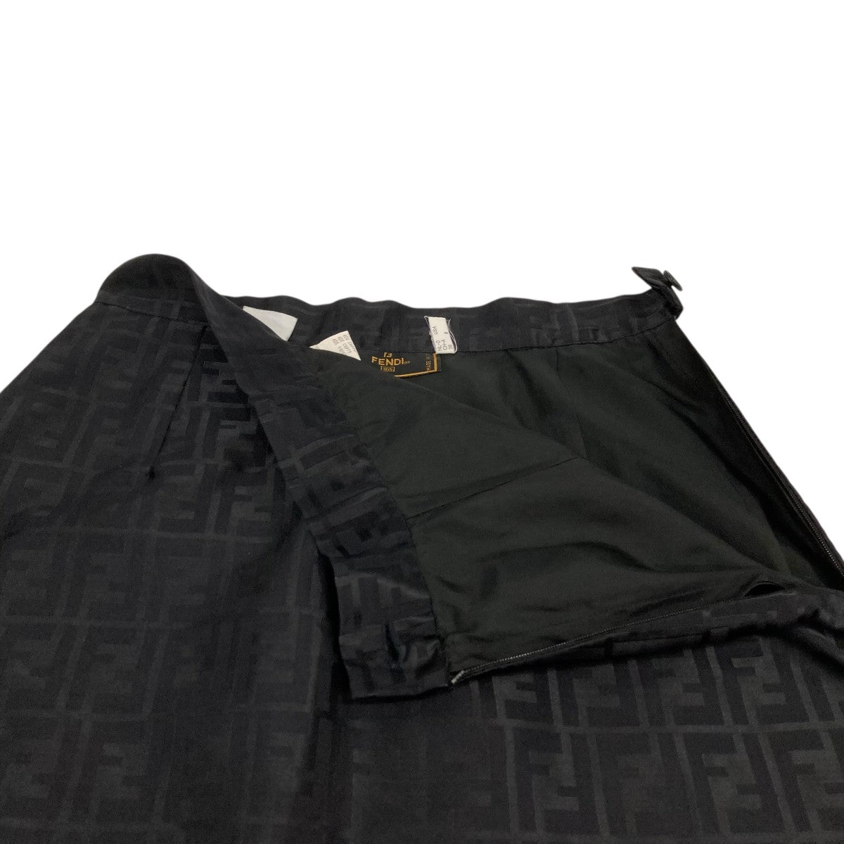 FENDI ズッカ総柄スカートF080/37 古着・中古-3枚目のアイテム画像