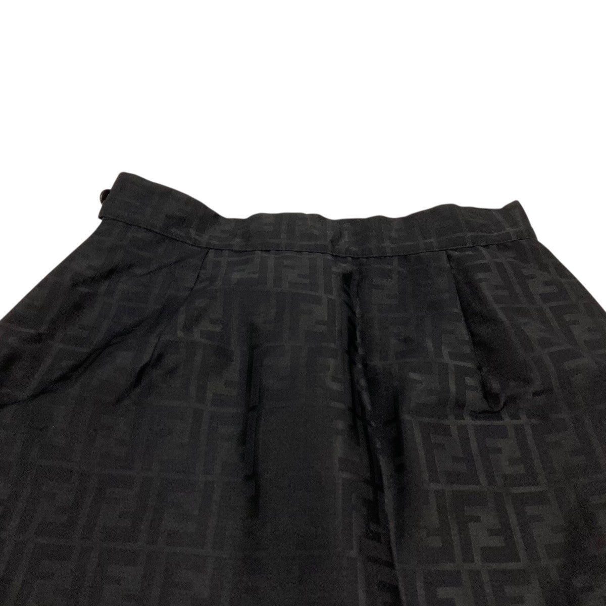 FENDI ズッカ総柄スカートF080/37 古着・中古-4枚目のアイテム画像