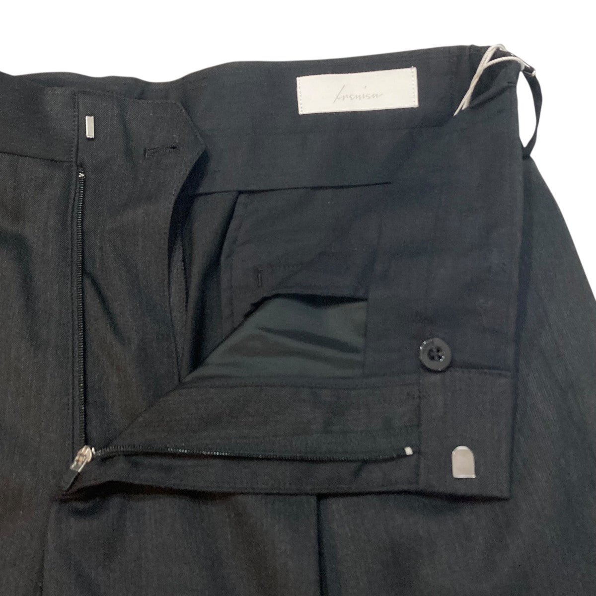 TWO TUCKS WIDE TROUSERSパンツ115541028