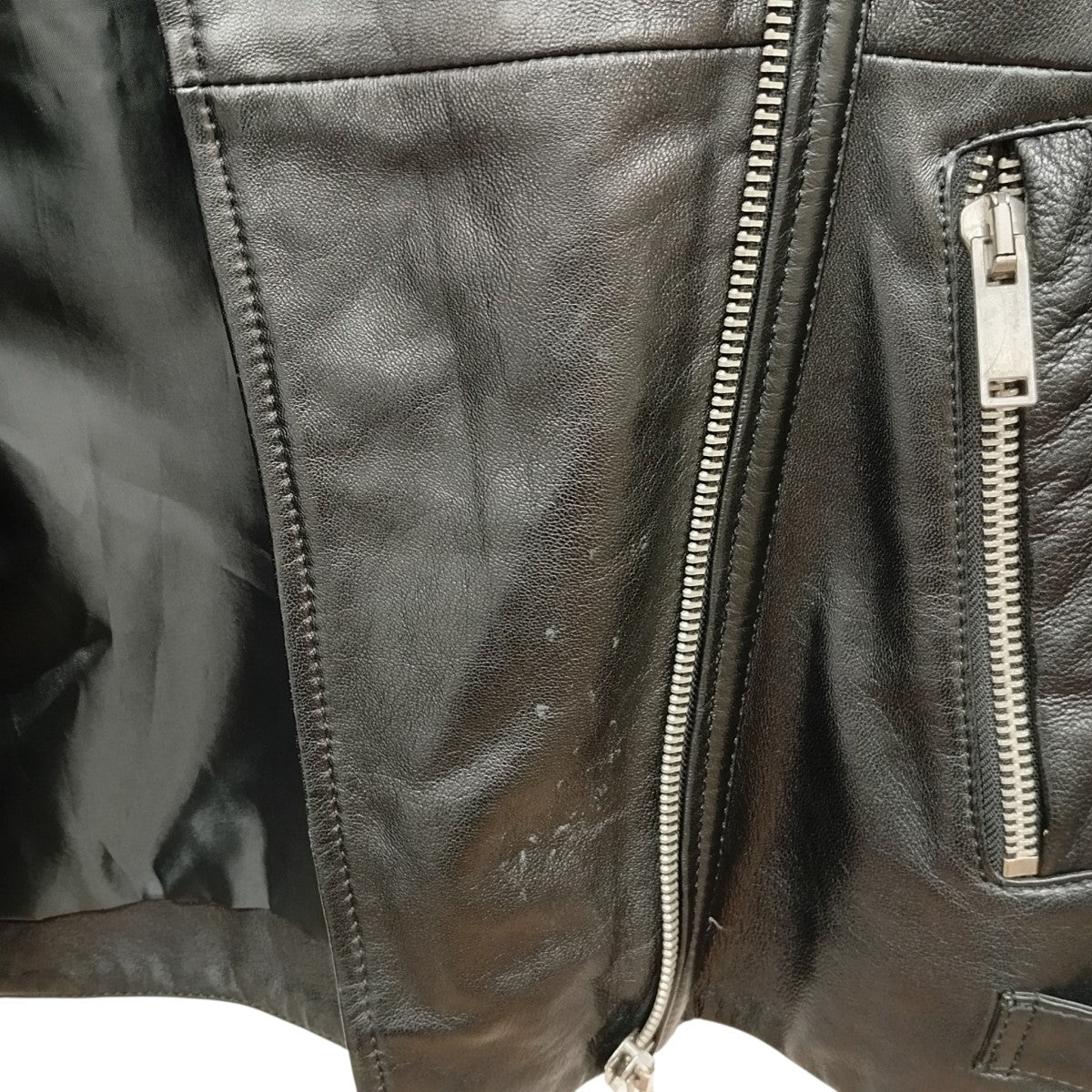 ライダースジャケット