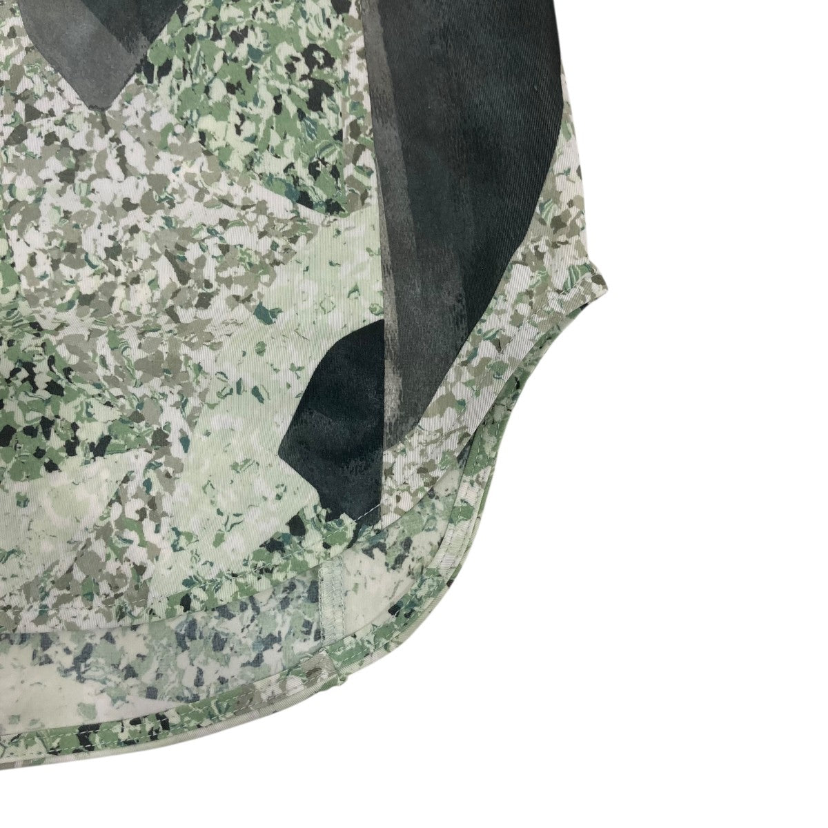 25SSMarble Print Jersey High Neck Top長袖カットソーMM25FWJS076