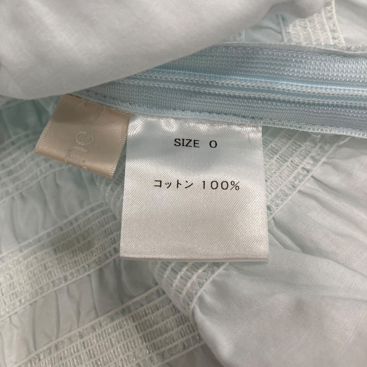 ノースリーブブラウス