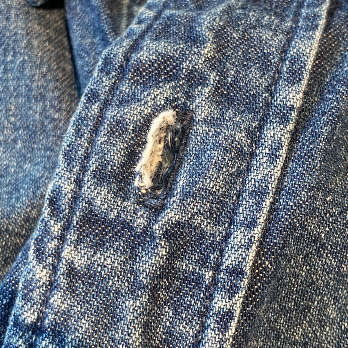 DAMAGED DENIM B．D SHIRTダメージ加工 ボタンダウンデニムシャツUE-192043