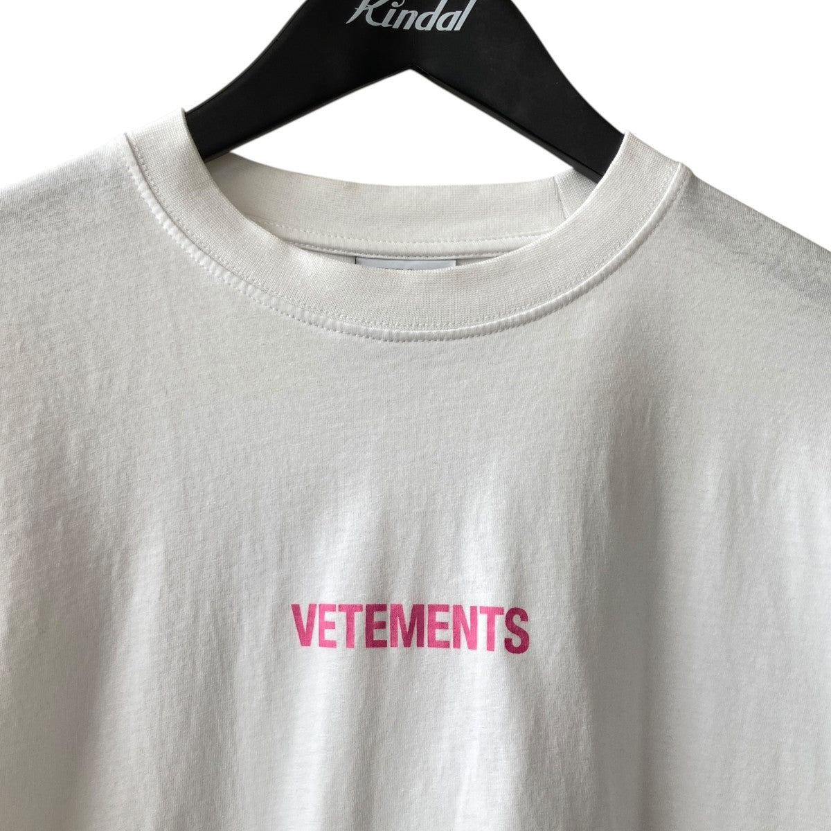 VETEMENTS LOGO LABEL T-SHIRTTシャツ 古着・中古-3枚目のアイテム画像