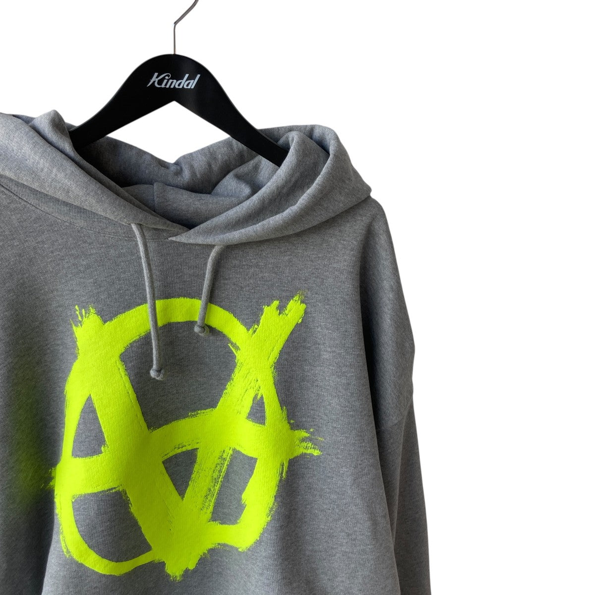 VETEMENTS 21AWDouble Anarchy Logo HoodieパーカーUA52TR820G 古着・中古-3枚目のアイテム画像