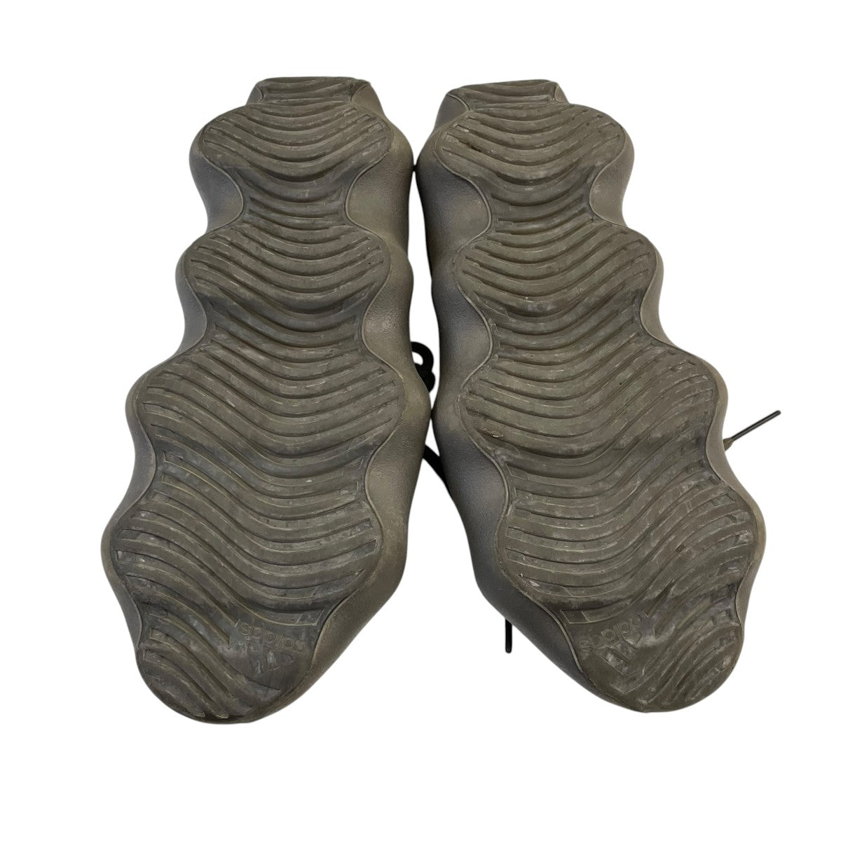 adidas originals by Kanye West(アディダスオリジナルスバイカニエ