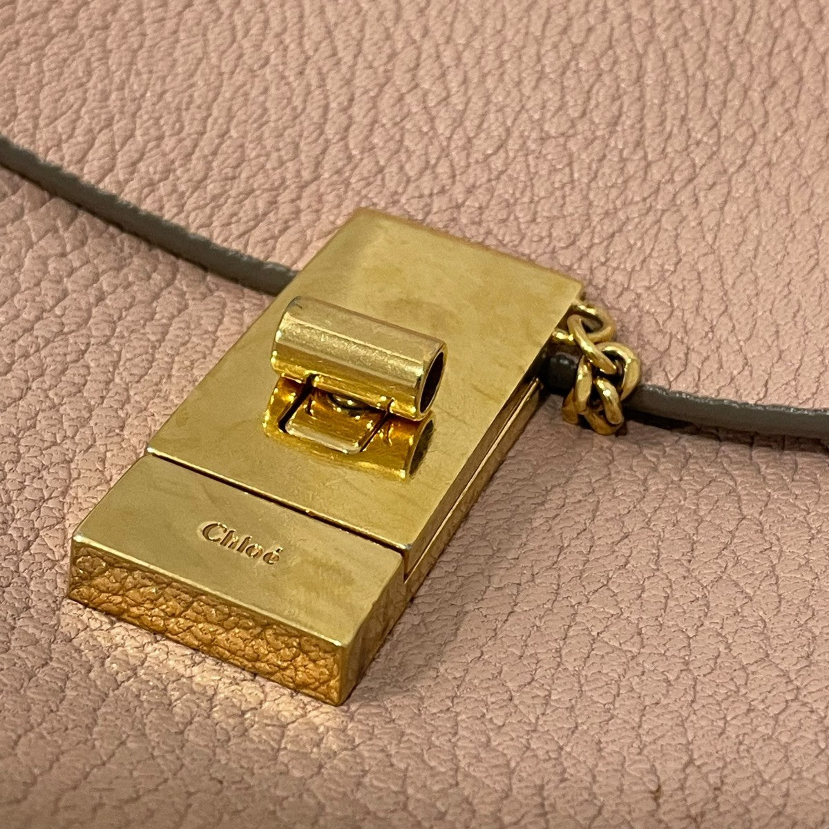 ショルダーバッグB3XV5M
