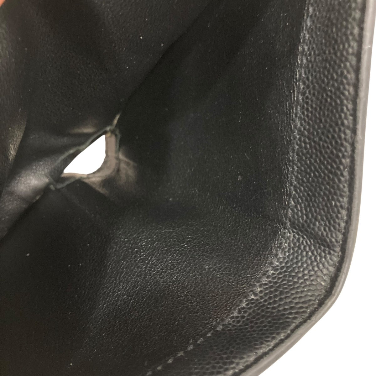 二つ折り財布