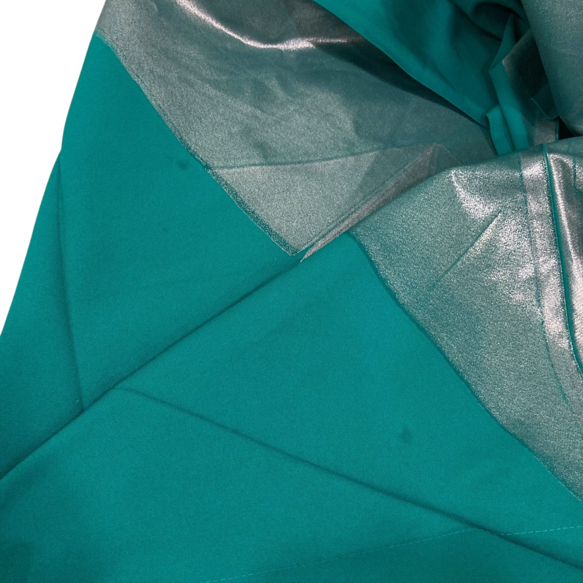 ISSEY MIYAKE(イッセイミヤケ) 26SSNO．17 FOILロングスカート