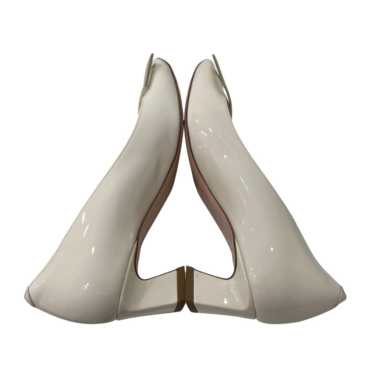 美品　ロジェヴィヴィエ　近年モデル　エナメル　パンプス　アイボリー　36.5 Roger Vivier(ロジェ ヴィヴィエ) パンプス アイボリー サイズ 35