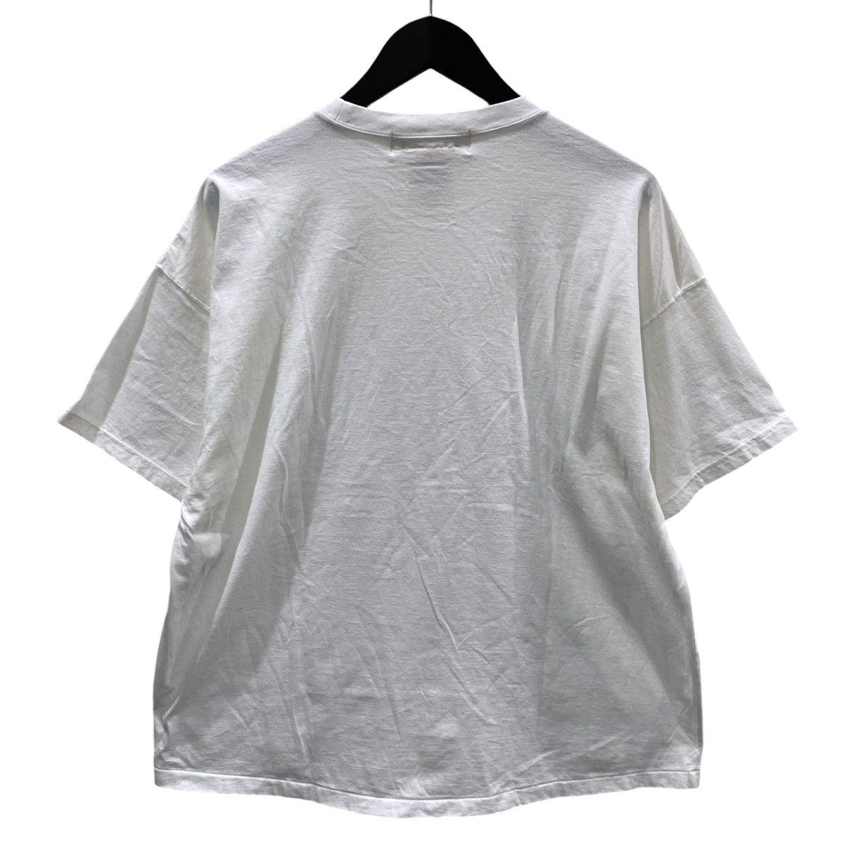 フラワー刺繍Tシャツ