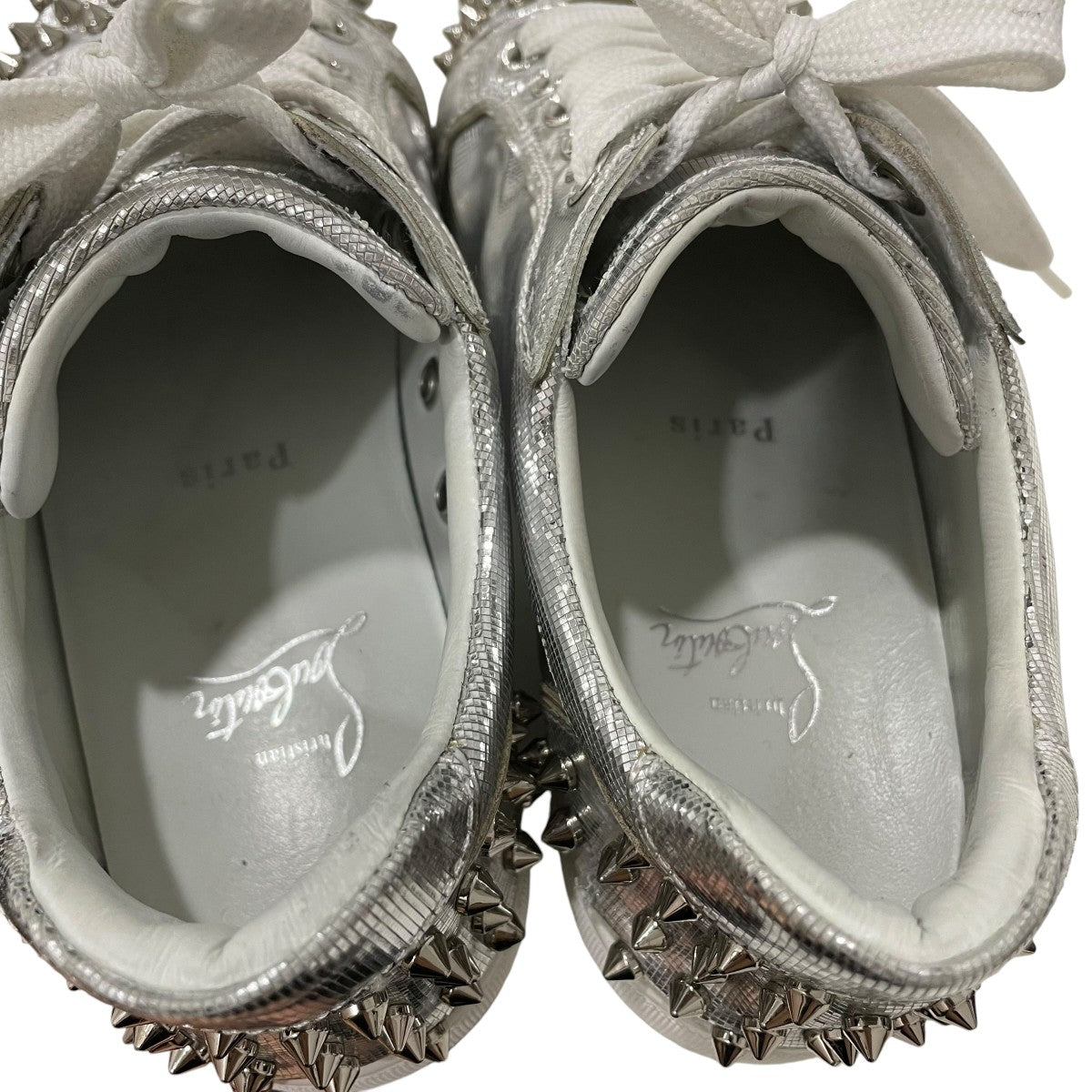 【新品同様】正規品 Christian Louboutin ルブタン シルバー Christian Louboutin(クリスチャンルブタン) ローカットスニーカー