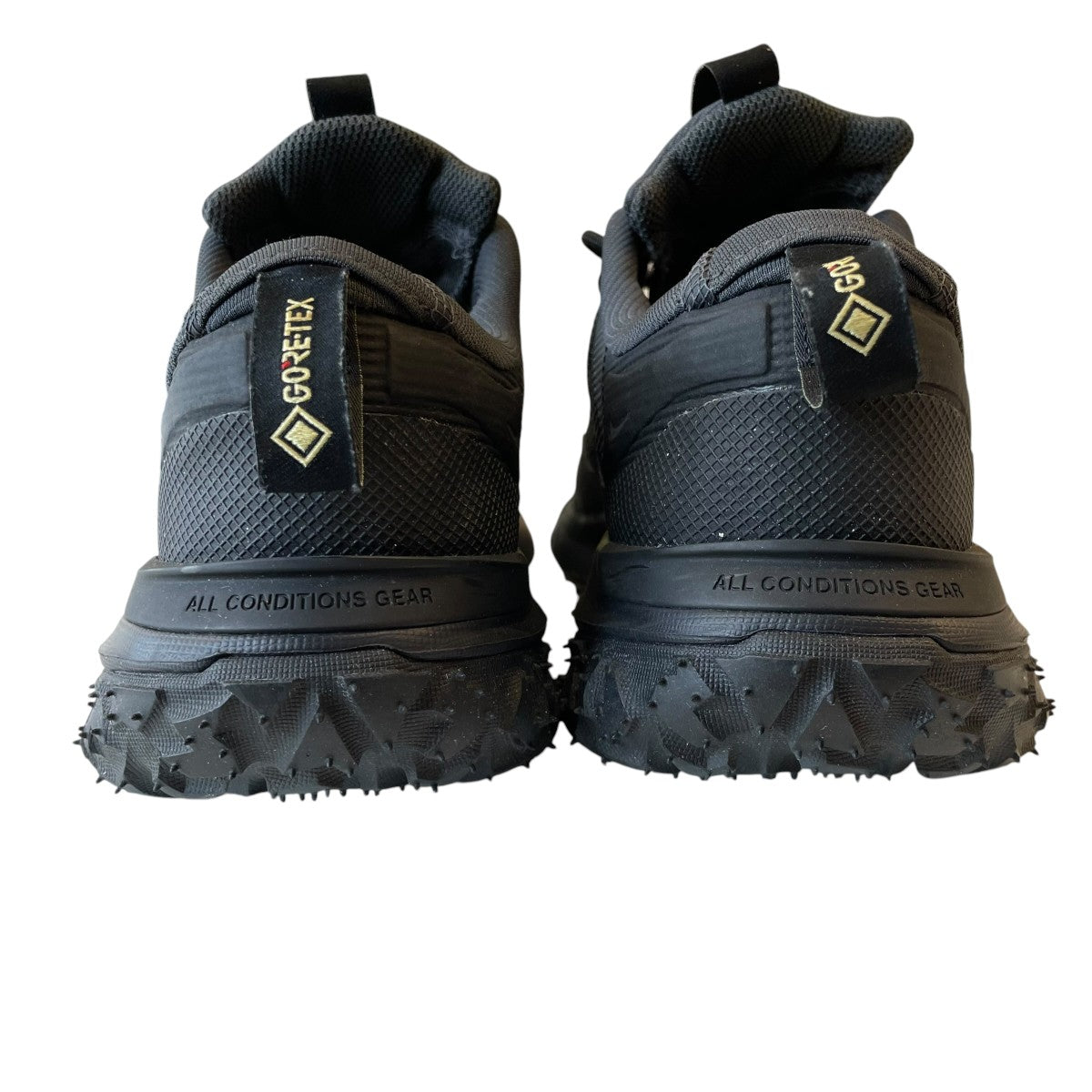 NIKE ACG Mountain Fly 2 Low Dark Smoke GreyスニーカーHF6245-001 古着・中古-4枚目のアイテム画像