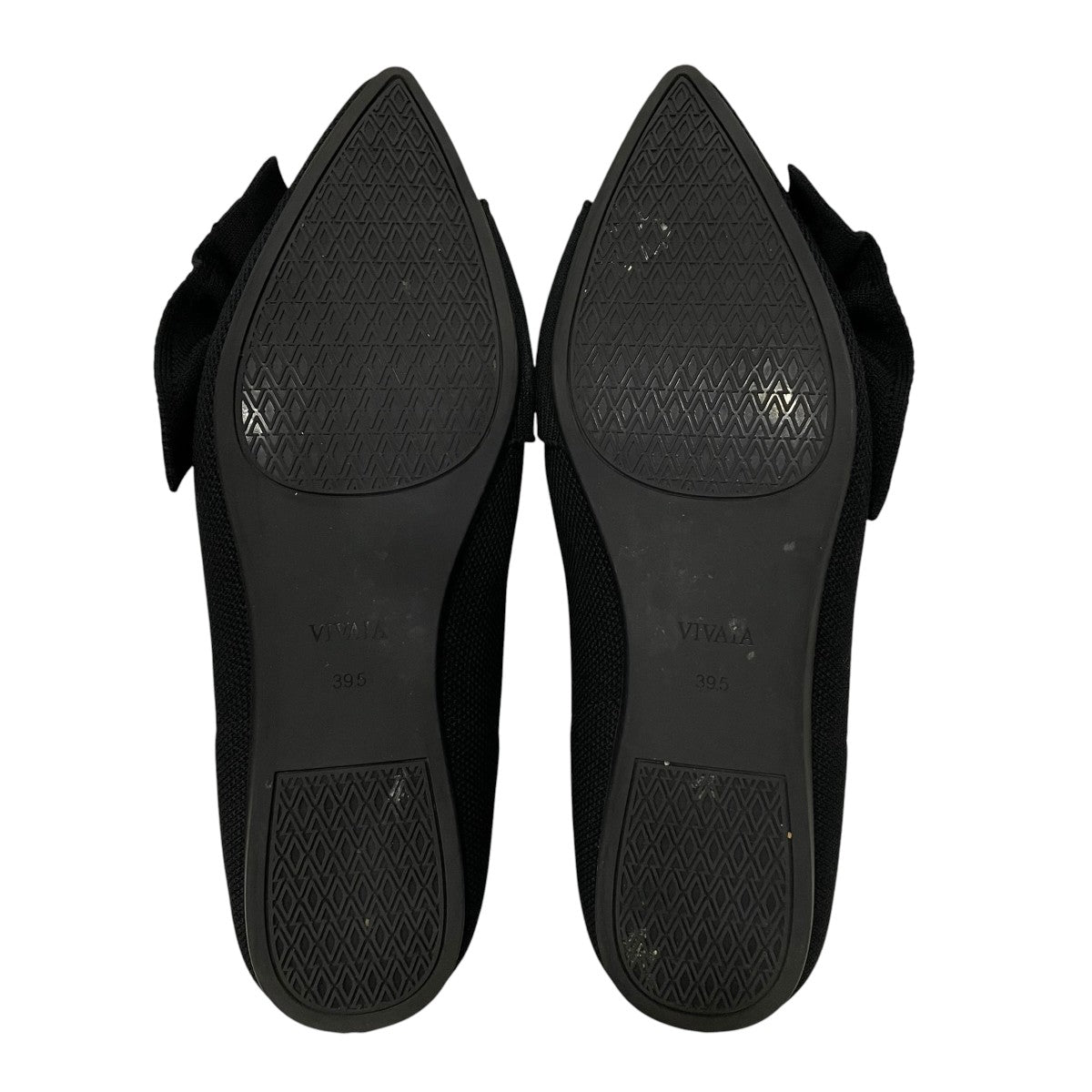 フラットパンプス