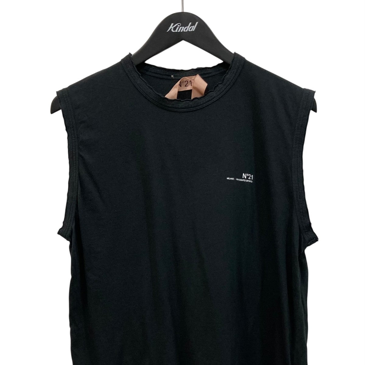 ノースリーブTシャツ