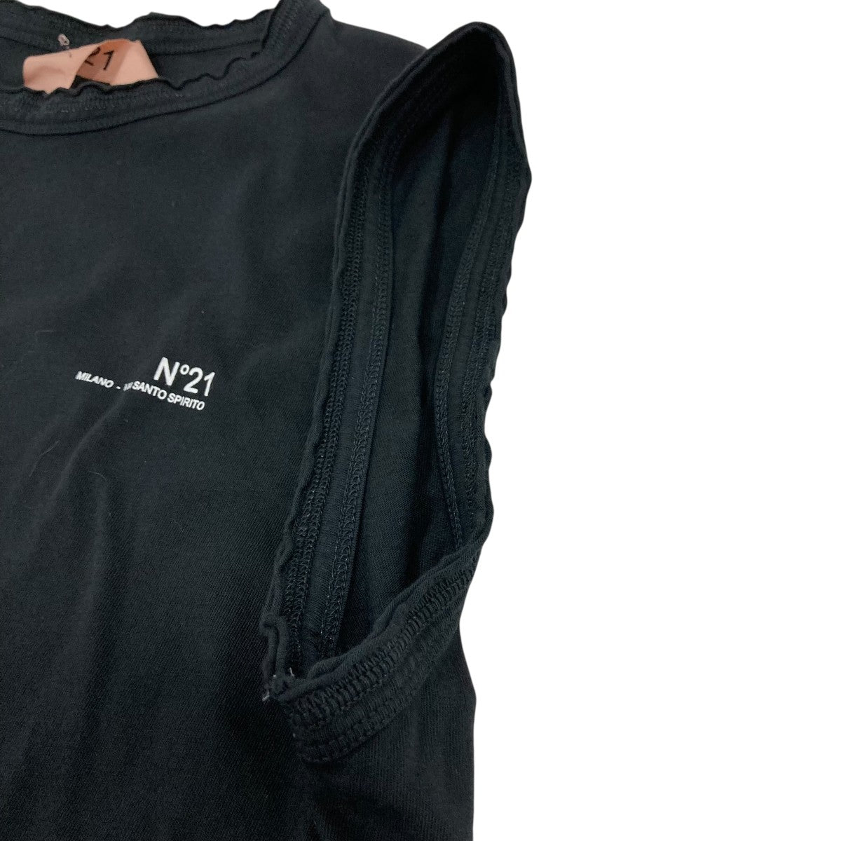ノースリーブTシャツ