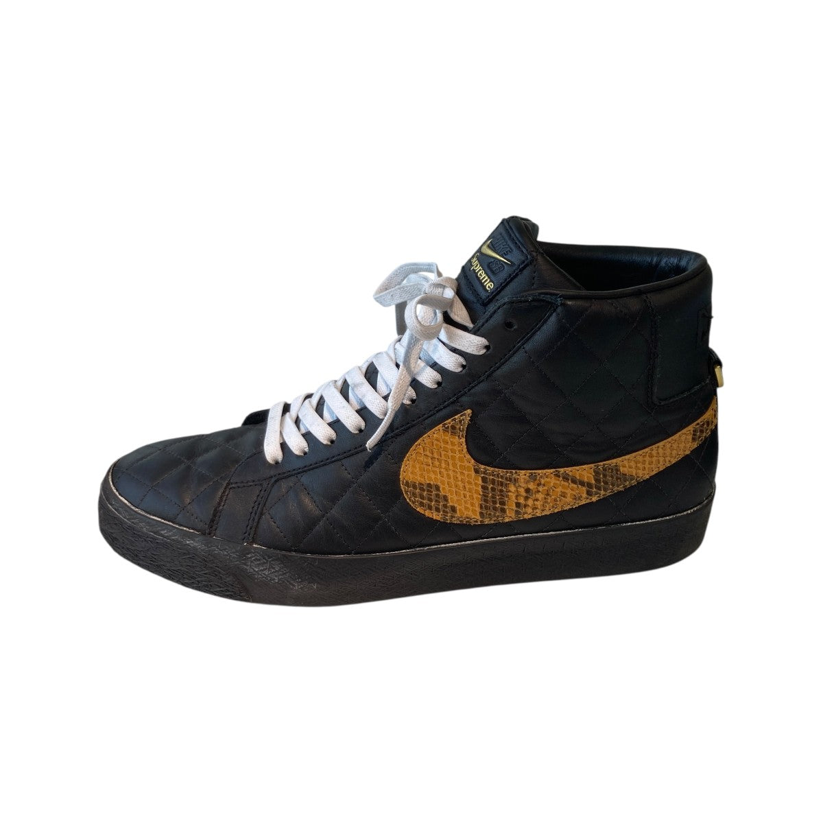 SB Blazer MidハイカットスニーカーDV5078-001