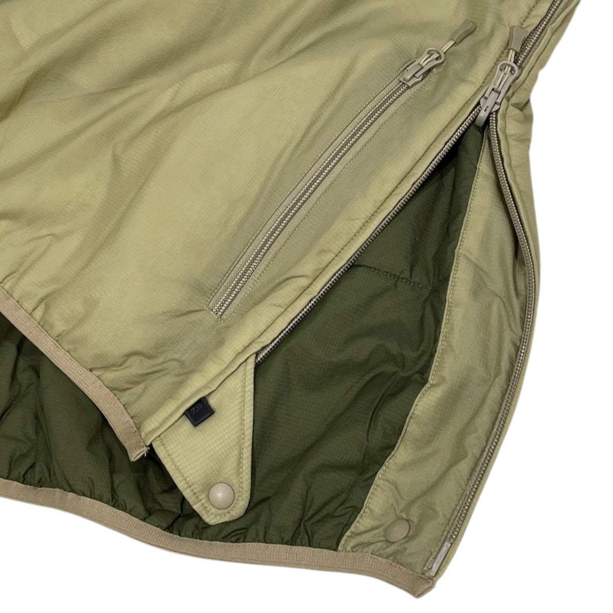 DAIWA PIER39 22AW リバーシブルプルオーバー中綿ベスト TECH REVERSIBLE PULLOVER PUFF VEST テック リバーシブル プルオーバー パフベスト BJ-21022W 古着・中古-6枚目のアイテム画像