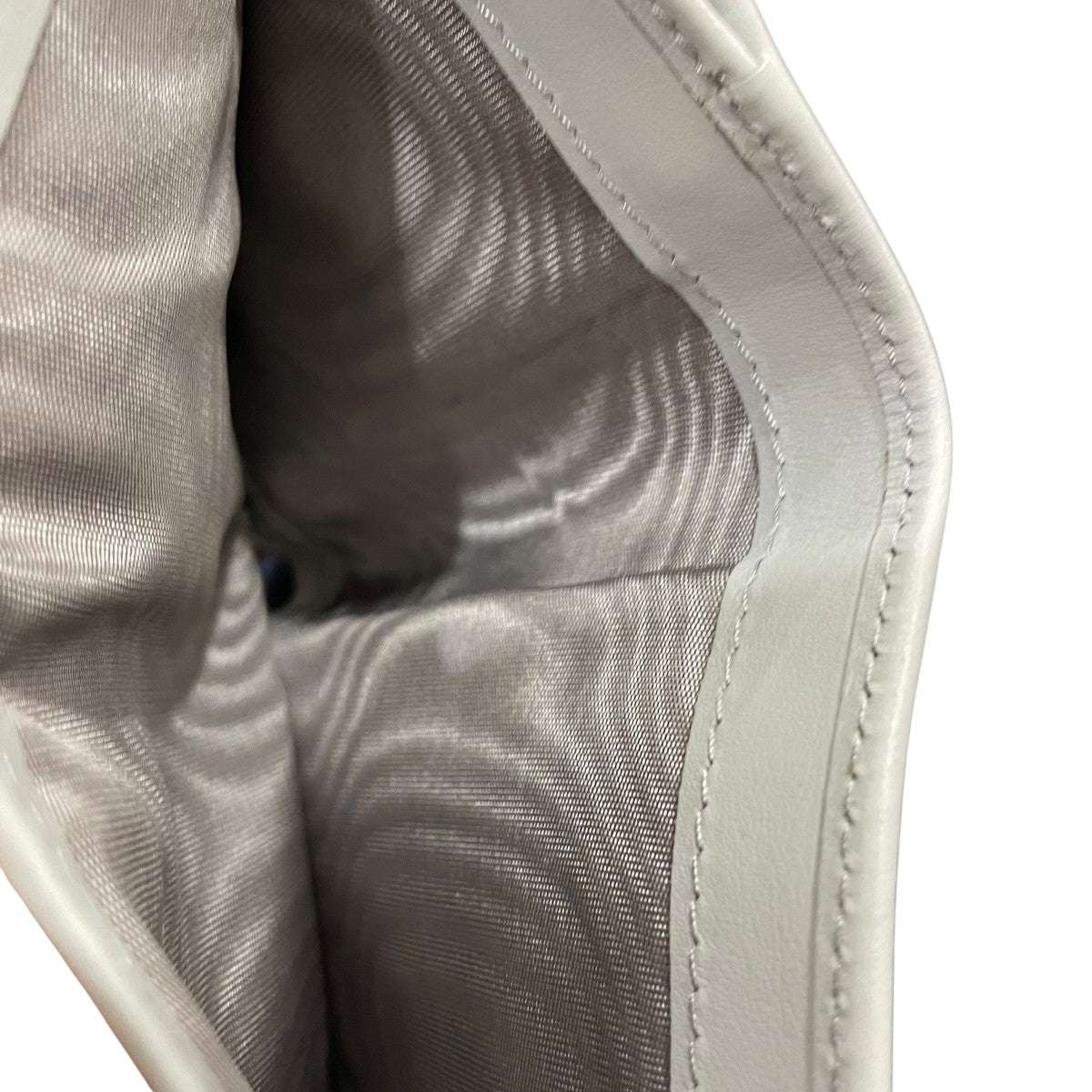 SAFFIANO LUX三つ折り財布