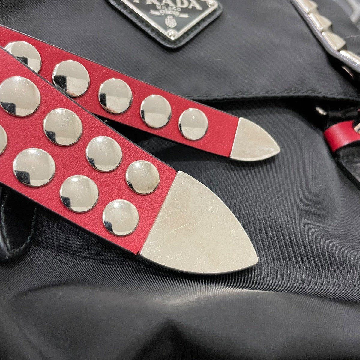 New Vela Studded Nylon Shoulder Bagショルダーバッグ1BD118