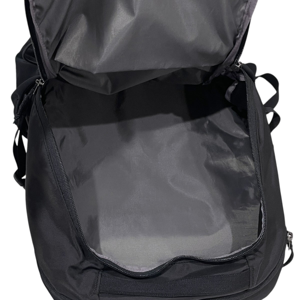 バックパック REFUGIO DAY PACK 26L レフュジオ デイパック 26リットル 47928SP24