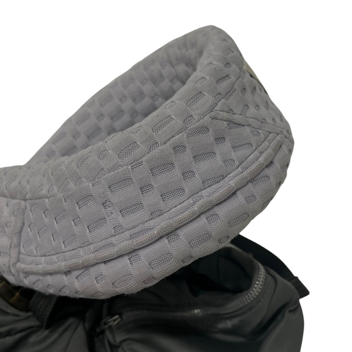 7 PocketsBody BagMSI004GD22