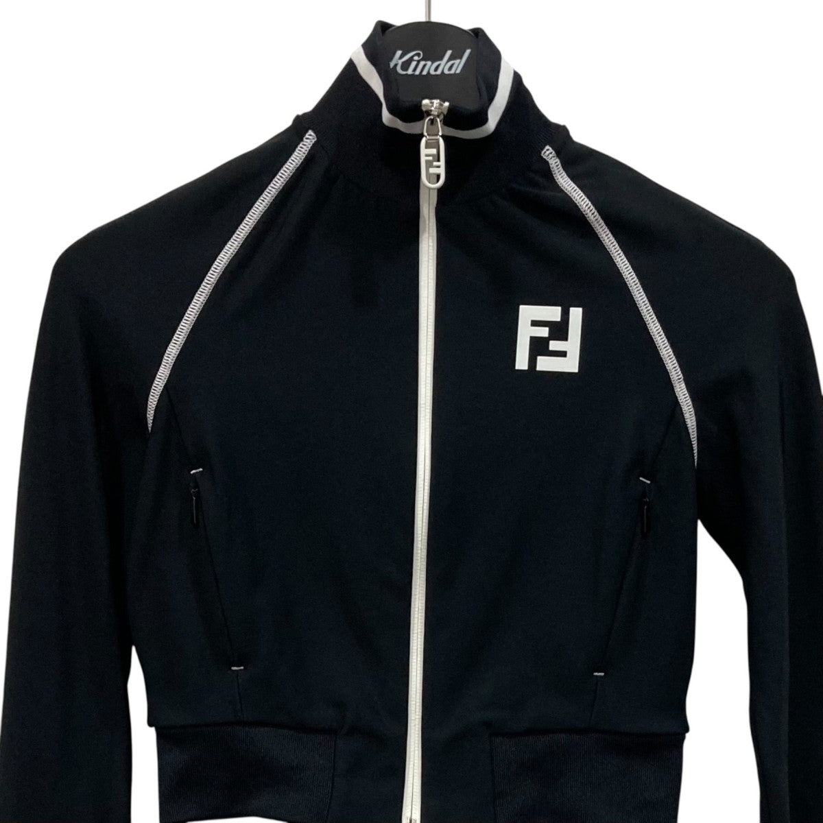 FENDI クロップドトラックジャケットFAF319 古着・中古-2枚目のアイテム画像