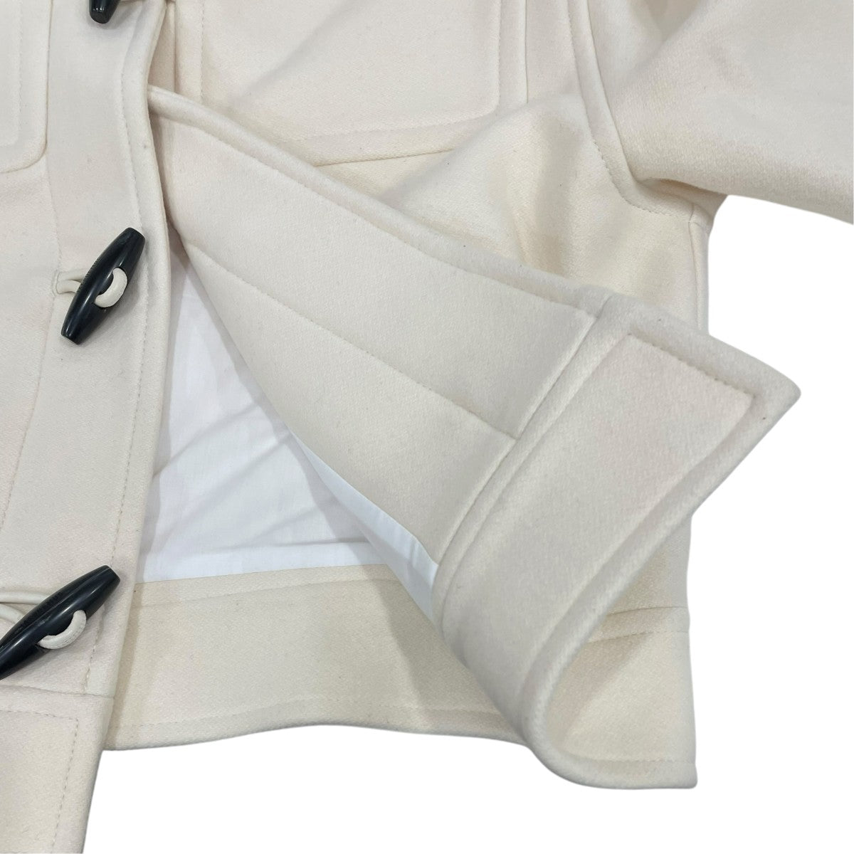 JACQUEMUS ダッフルコート251CO097-1614-110 古着・中古-5枚目のアイテム画像