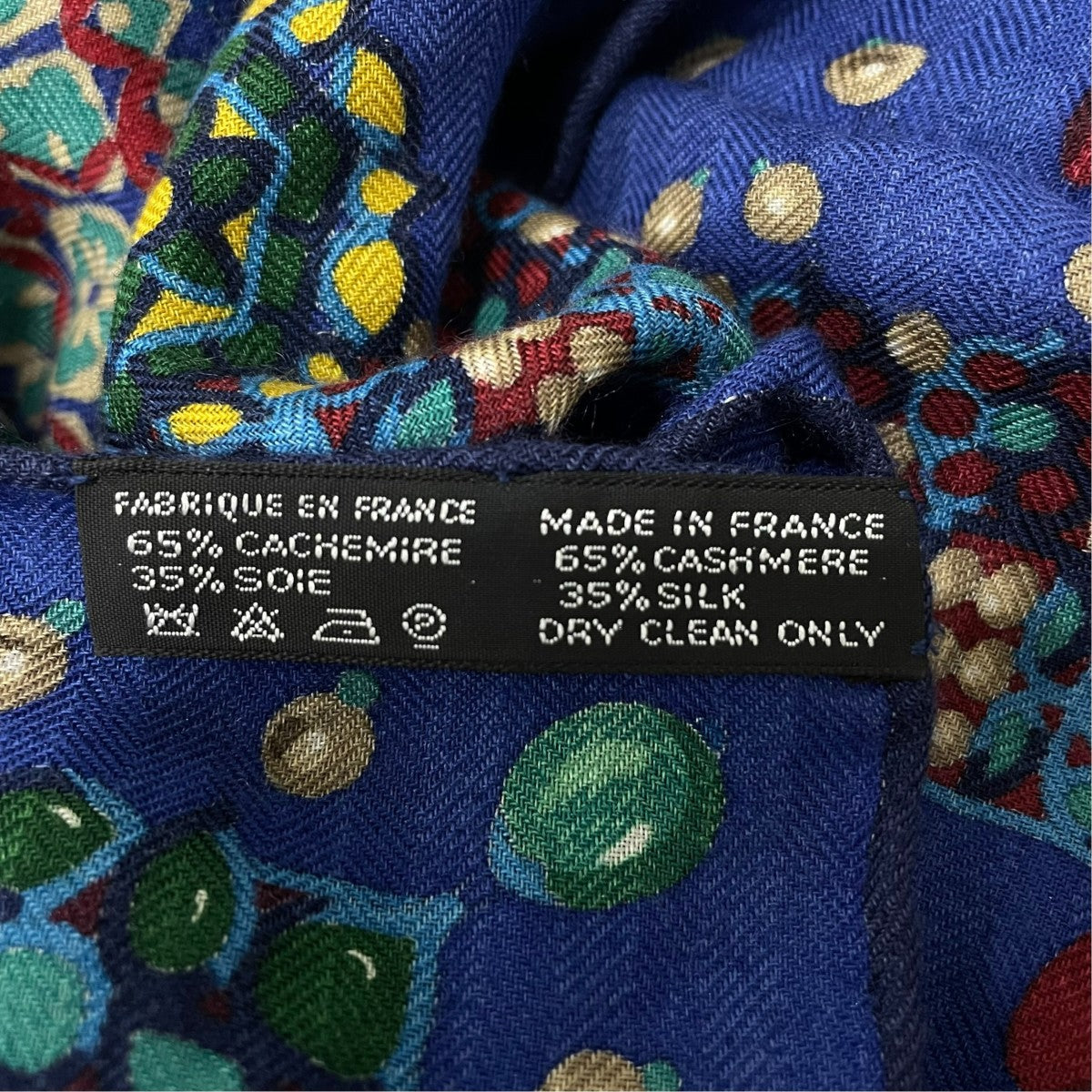 HERMES(エルメス) PARURES DES MAHARAJAS カレ140大判ストール レッド