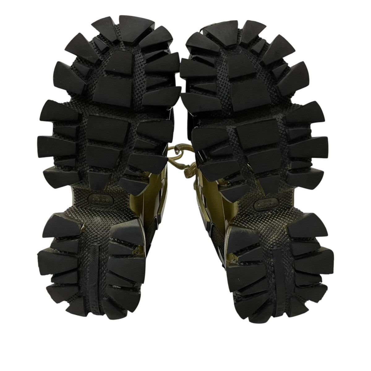 CLOUDBUST THUNDERスニーカー819