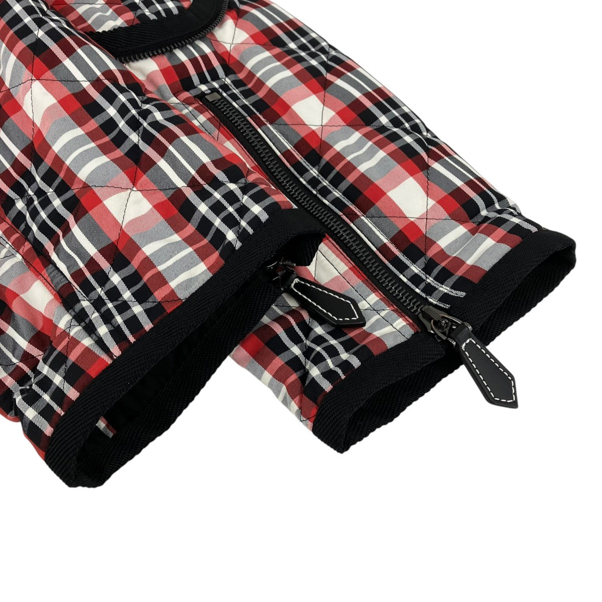 BURBERRY Bright Red Check Diamond-Quilted Barn Jacketキルティングジャケット4559398 古着・中古-4枚目のアイテム画像