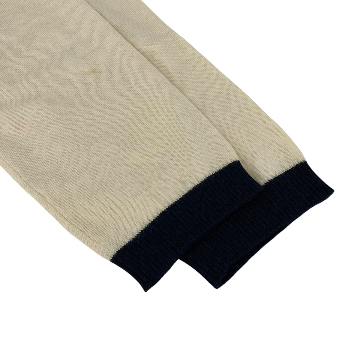 GUCCI(グッチ) Vネックニット496442 496442 ベージュ サイズ XL