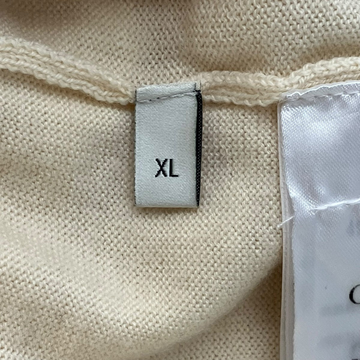GUCCI(グッチ) Vネックニット496442 496442 ベージュ サイズ XL