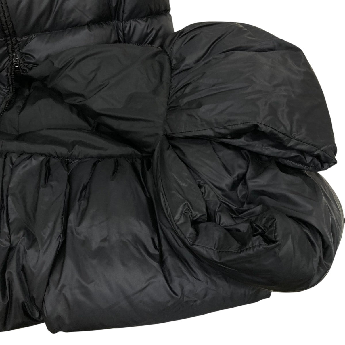 MONCLER LOEILLET GIUBBOTTOダウンコート142-093-49920-85 古着・中古-5枚目のアイテム画像