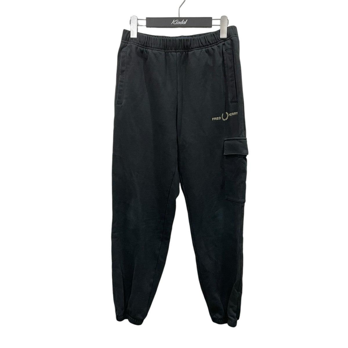 FRED PERRY Raised Graphic SweatpantsスウェットパンツT7180 古着・中古-1枚目のアイテム画像
