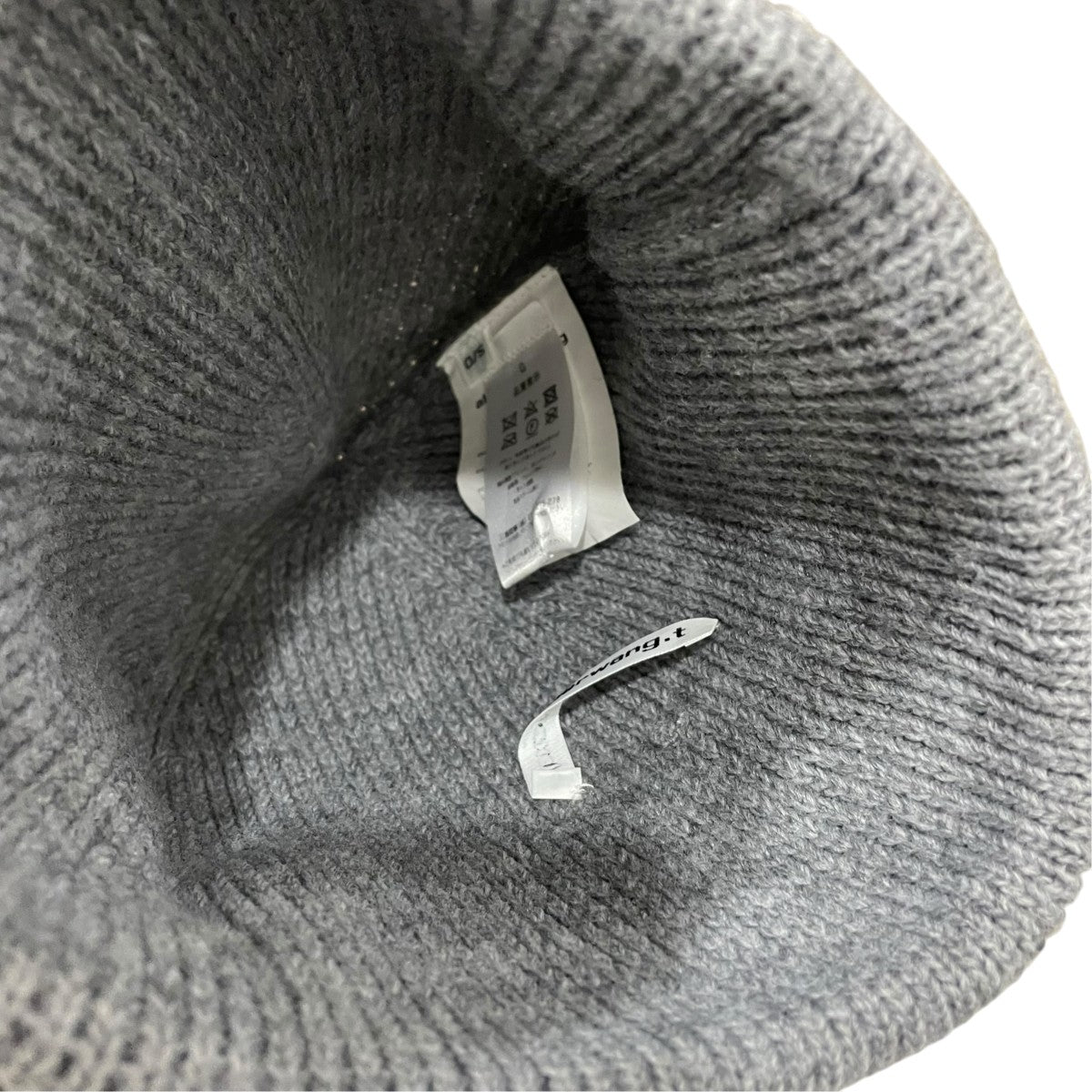 ALEXANDER WANG Compact Deboss Logo Beanieニット帽4KC4239073 古着・中古-4枚目のアイテム画像