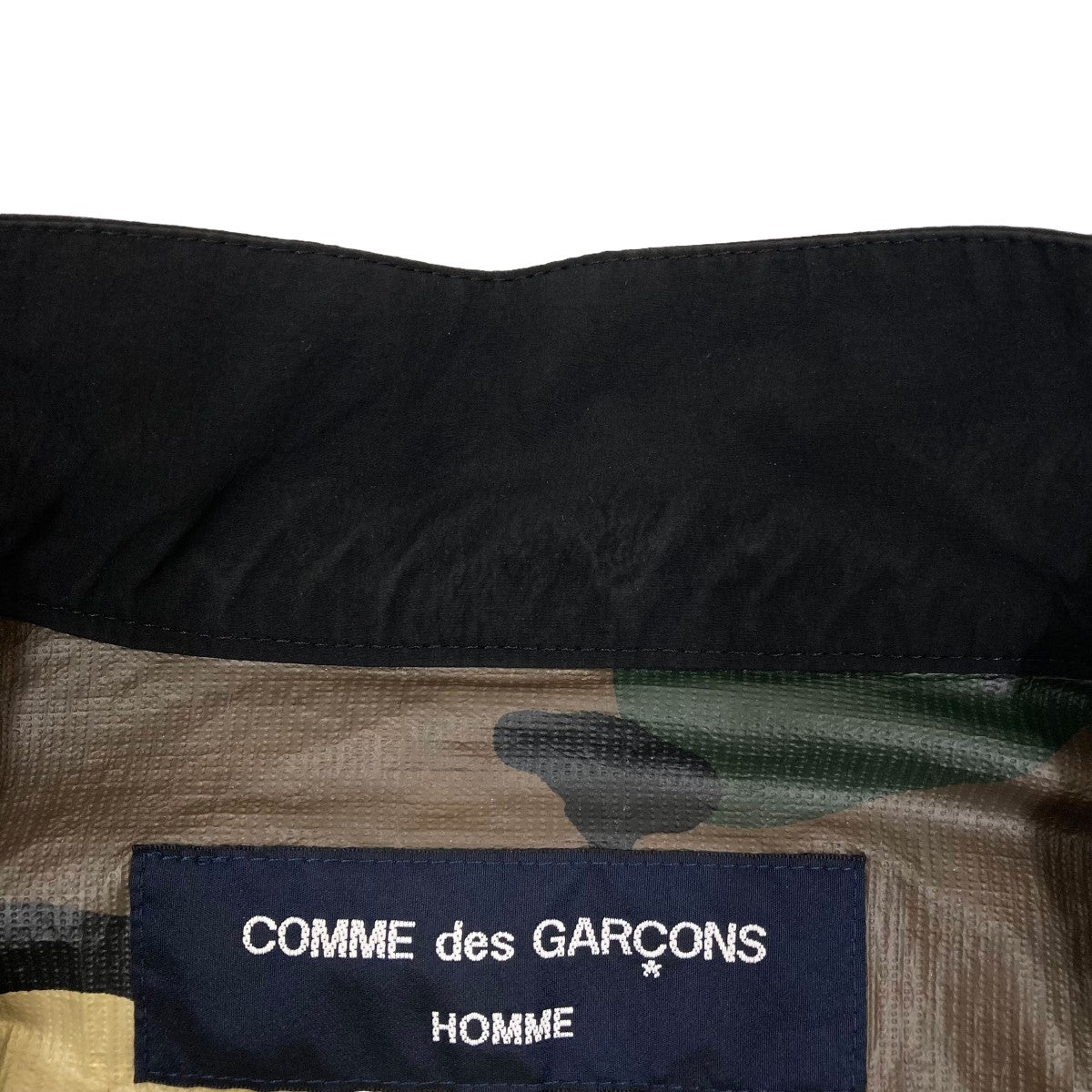 COMME des GARCONS HOMME ナイロンタイプライター 23AWベストHM-V001 の古着・中古アイテム