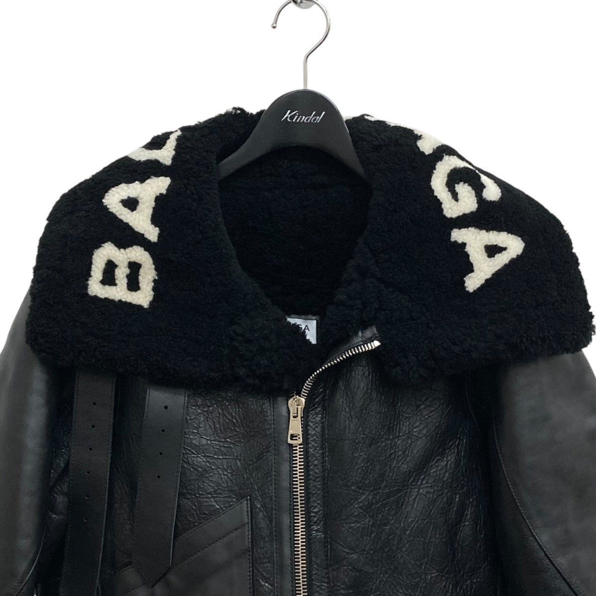 バレンシアガのボンバルディア ロゴ ムートンジャケット レザージャケット 436548です。 BALENCIAGA アウター 古着・中古アイテム