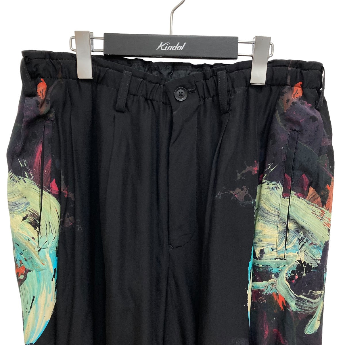 Yohji Yamamoto pour homme(ヨウジヤマモトプールオム) SILK SATIN EMPTY ROOMS TUB HEM  GREEN PAINTED HALF PANTSパンツHG-P26-450 HG-P26-450 ブラック サイズ 2｜【公式】カインドオルオンライン  ブランド古着・中古通販【kindal】